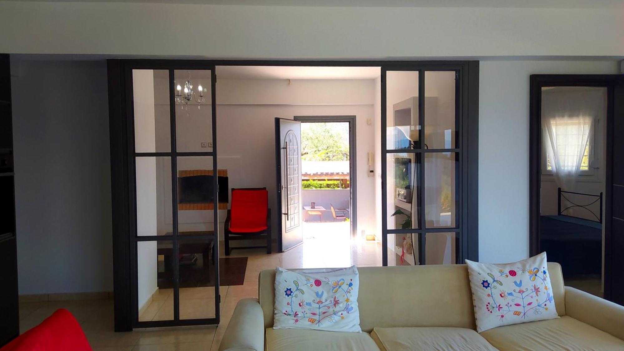 View Διαμερισμα Villa Loukissia Exteriör bild